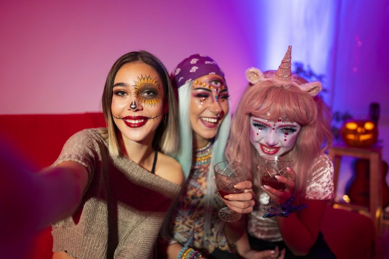 Halloween Safety for Tweens & Teens; Because Times Have Changed! Teen halloween safety tips